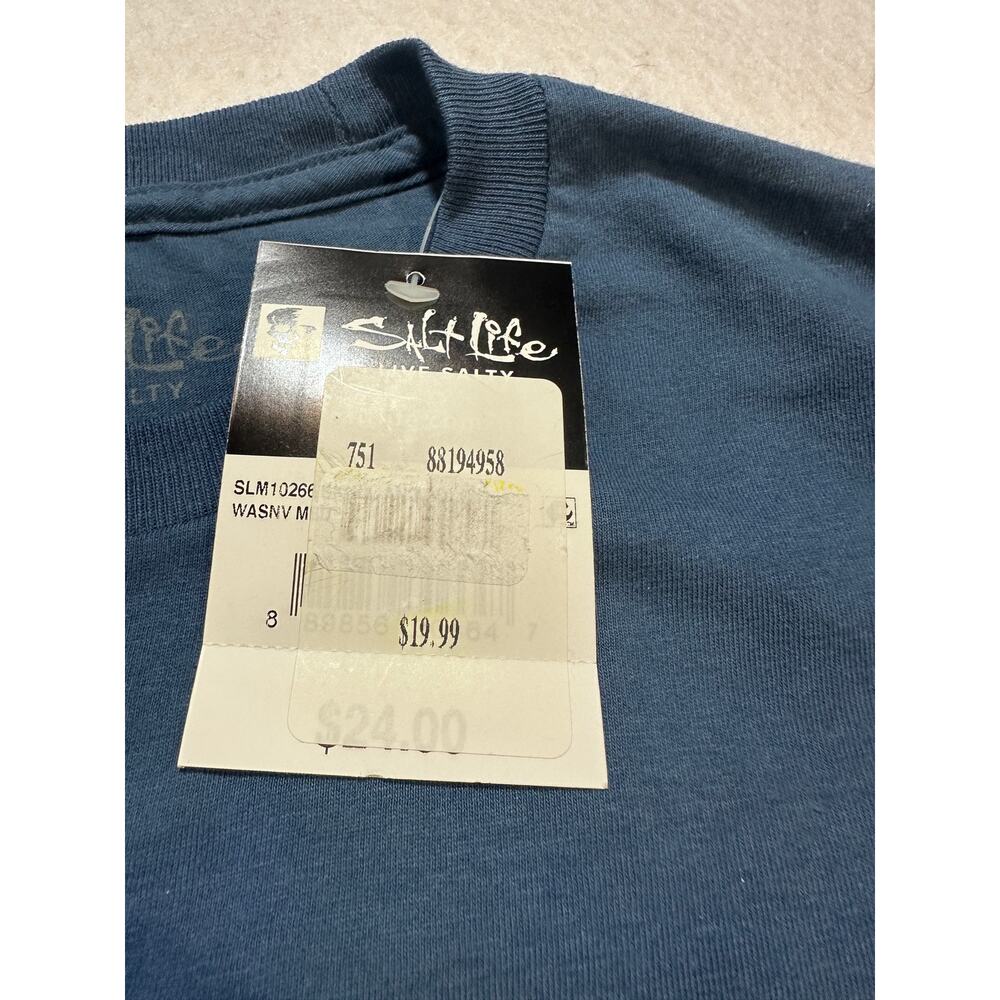 Salt Life Mens M Blue Skull Crossed Knives Pocket Graphic Tee NWT Coastal boho - Picture 4 of 8